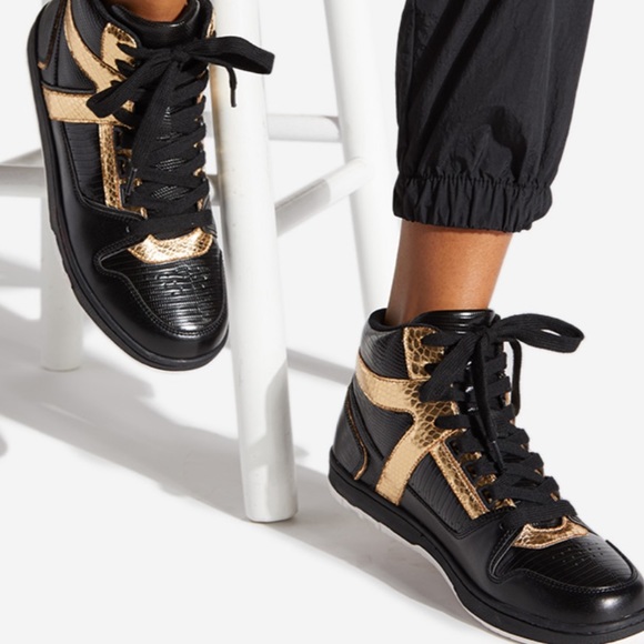 sneakers - Picture 2 of 3